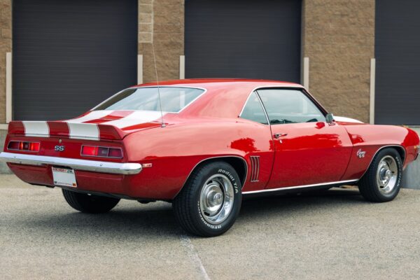 Velocity Rentals - Chevy Camaro 1969 (2)
