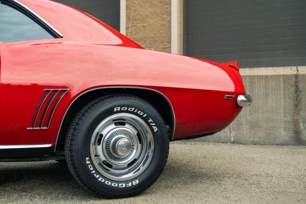 Velocity Rentals - Chevy Camaro 1969 (9)